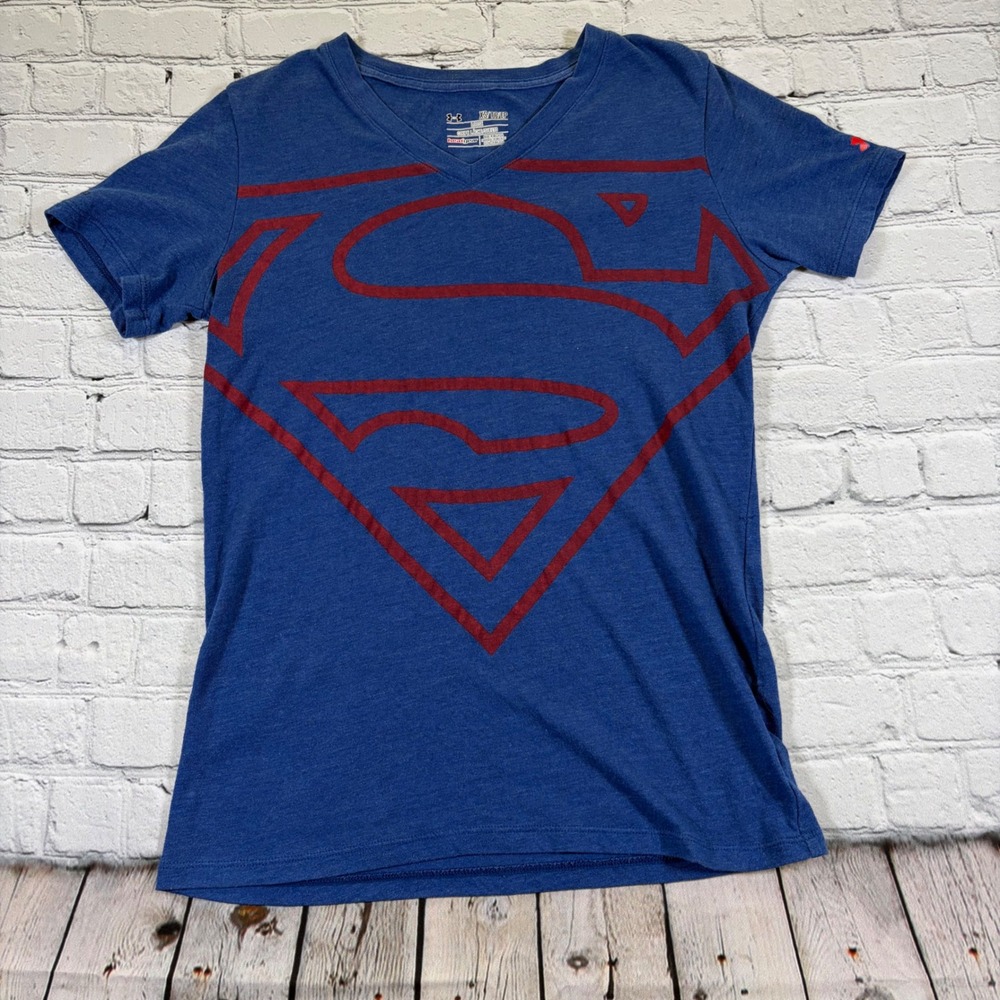 Under Armour HeatGear Superman Graphic T-Shirt Blue V-Neck Womens XS Loose Fit